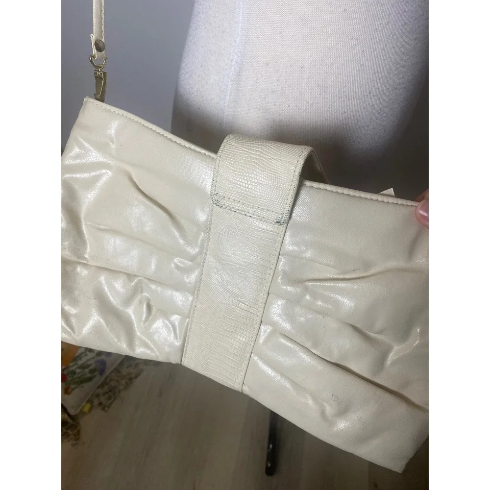 Vintage Bag Bazaar Cream Ruched Crossbody Clutch Bag Faux Leather 70s 80s Retro